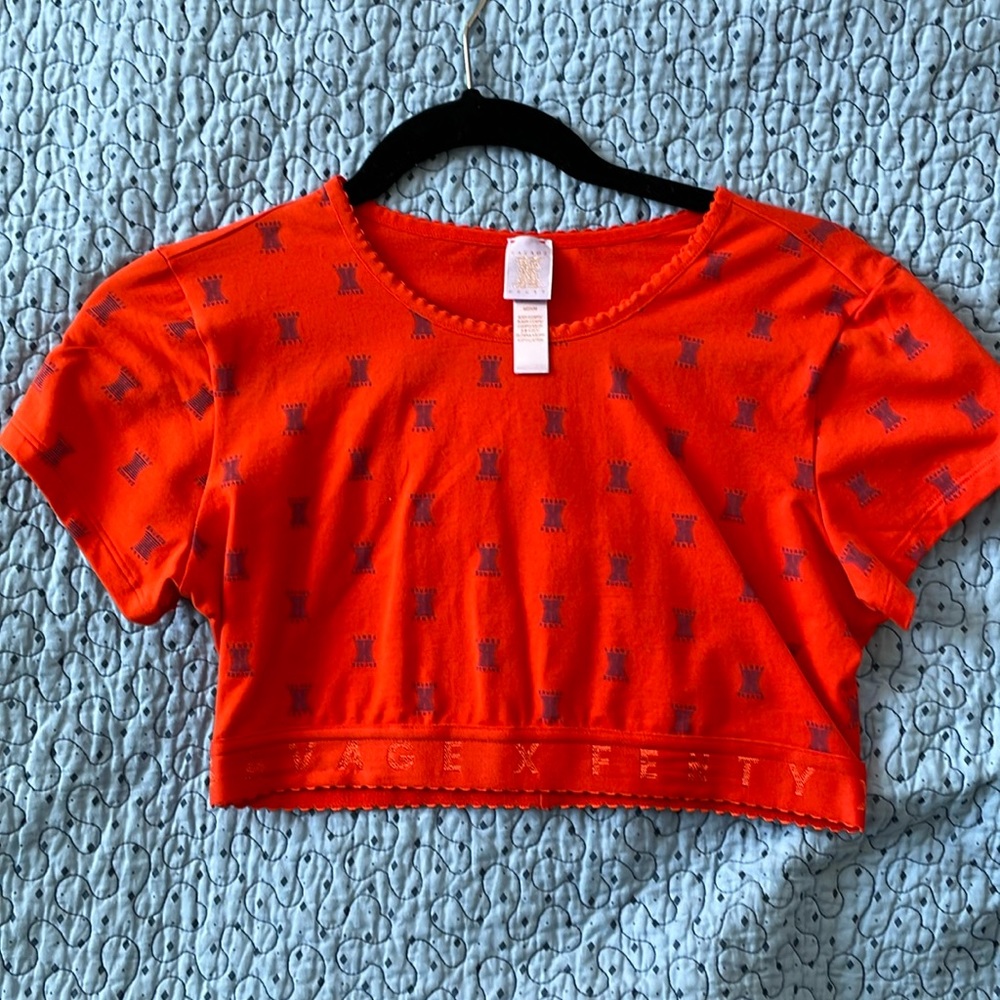savage fenty crop top medium